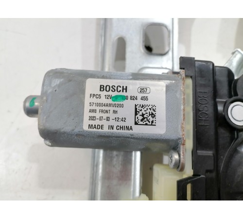 Стеклоподъемник (передний, правый)