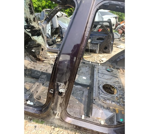 Порог со стойкой левый