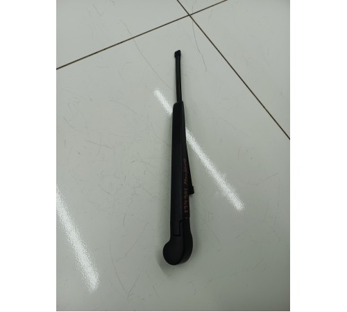 Поводок стеклоочистителя задний