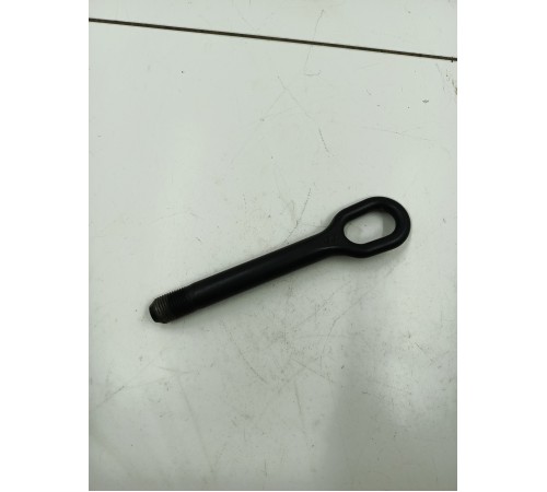 Крюк буксировочный