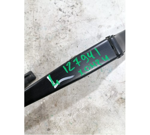 Поводок стеклоочистителя левый