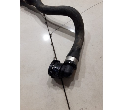 Патрубок системы охлаждения