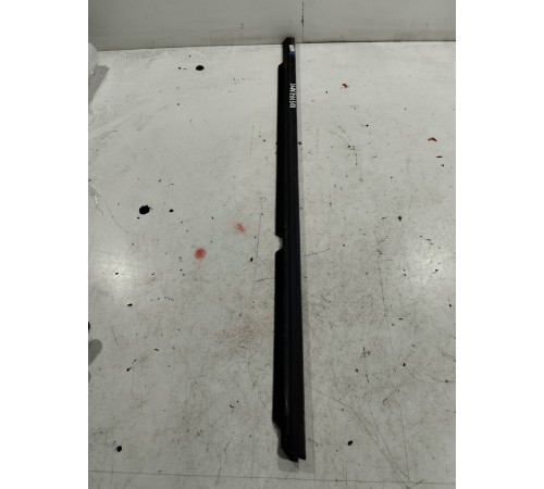 Молдинг стекла двери задний левый