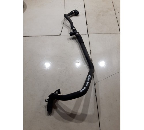 Патрубок системы охлаждения