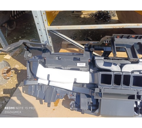 Панель передняя, торпедо