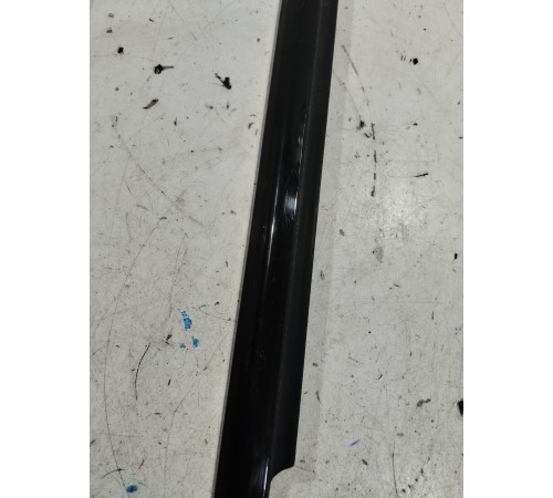 Молдинг стекла двери задний левый