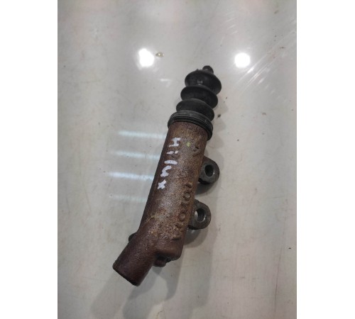 Цилиндр сцепления главный