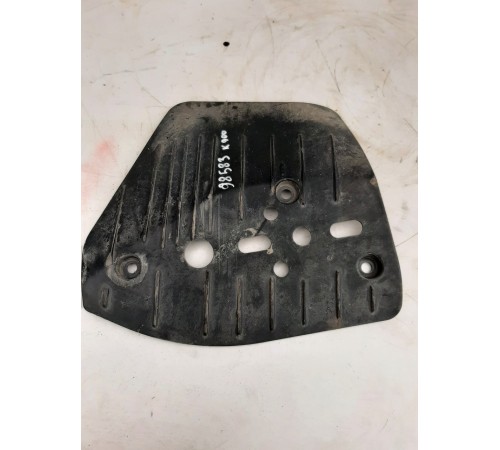 Защита антигравийная задняя левая