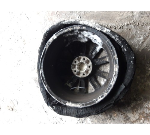 Литой диск R17