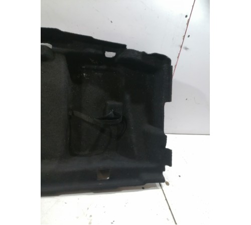 Обшивка пола багажника