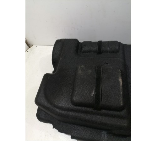 Обшивка пола багажника