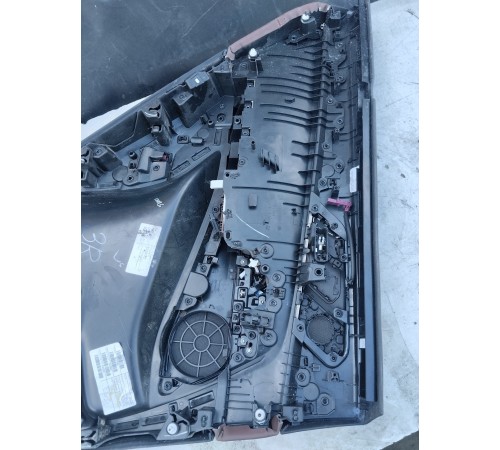 Обшивка двери задняя правая