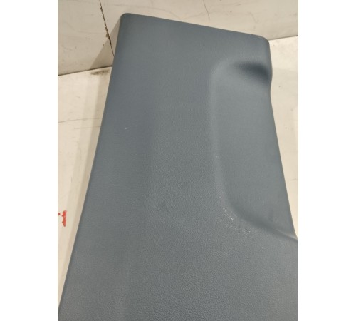 Обшивка центральной стойки левая нижняя