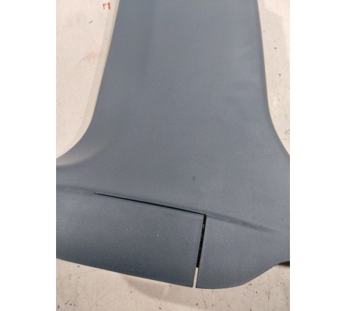Обшивка центральной стойки левая нижняя