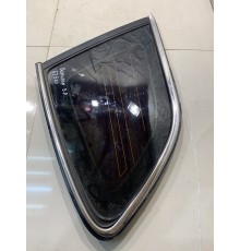 Глуое стекло(заднее,левое)