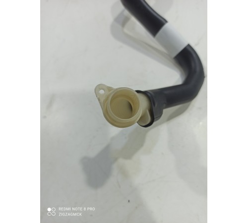 Патрубок вентиляции картерных газов