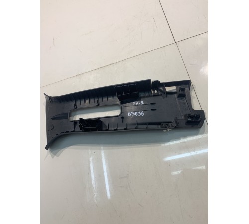 Накладка центральной левой стойки