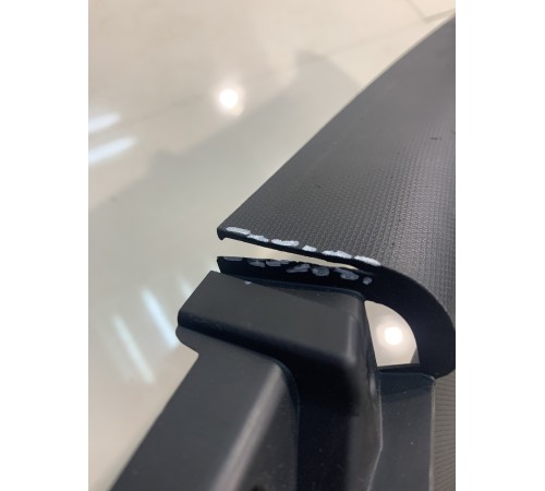 Накладка центральной левой стойки