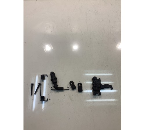 Механизм тормозных колодок (левый)