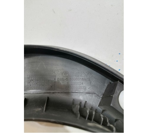 Обшивка двери багажника правая