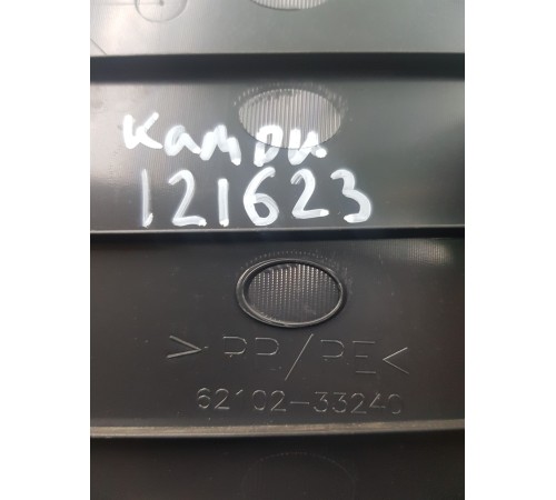 Накладка стойки передняя левая