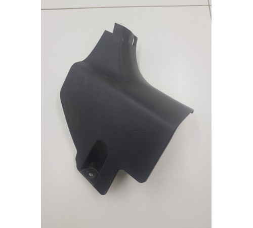 Накладка стойки передняя левая