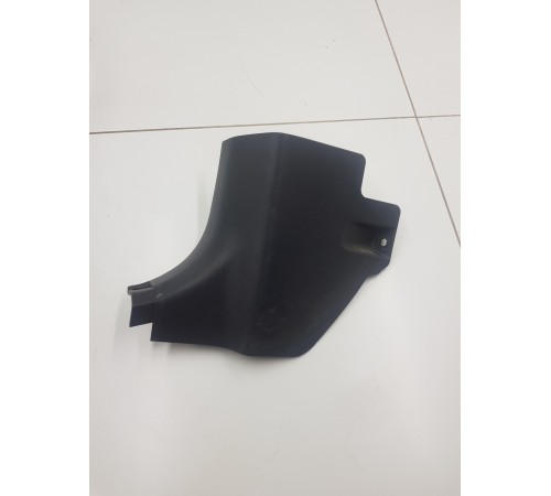 Накладка стойки передняя левая