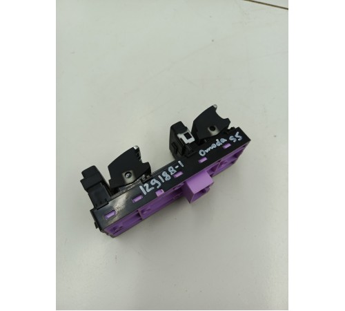 Блок управления стеклоподъемниками передний левый