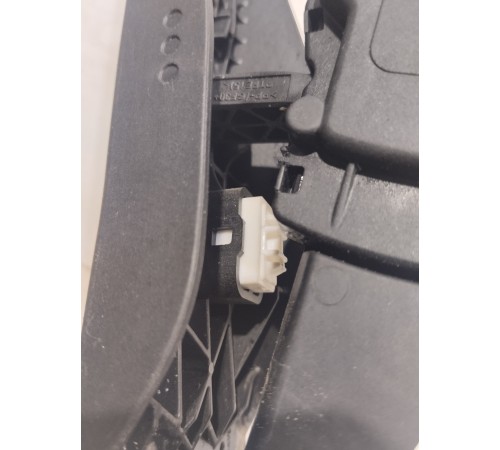 Педаль газа