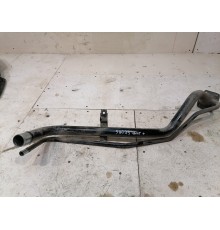 Горловина топливного бака