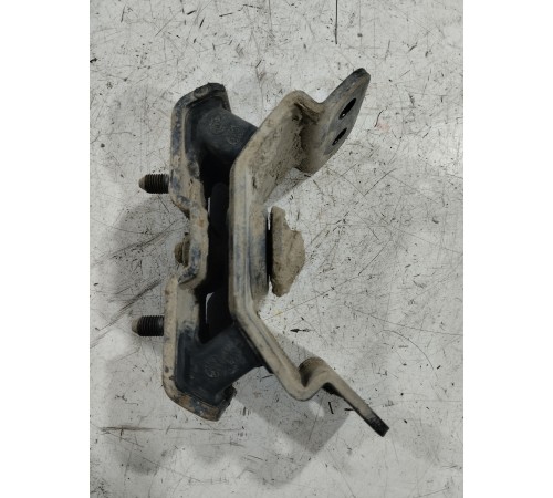 Кронштейн (крепление) коробки передач