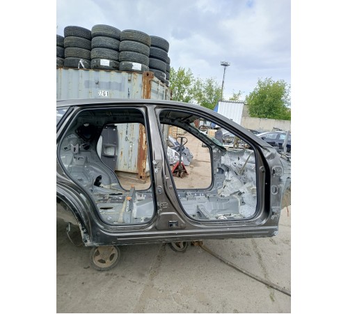 Порог со стойкой правый