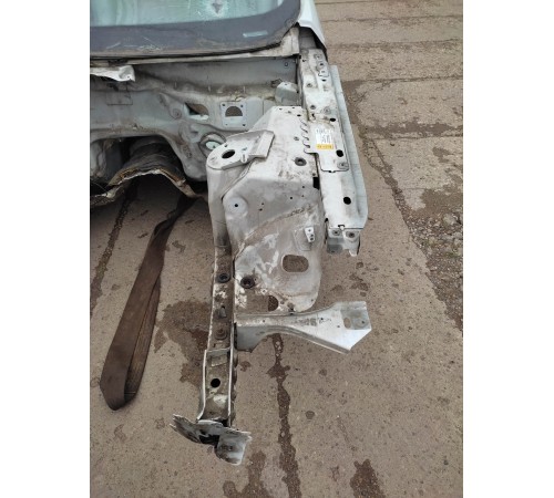 Лонжерон (передний, левый)