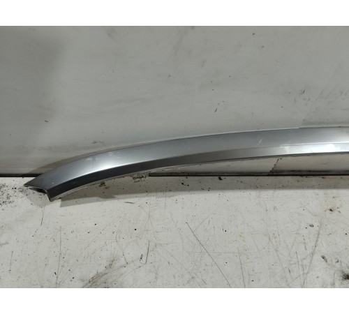 Молдинг решётки радиатора