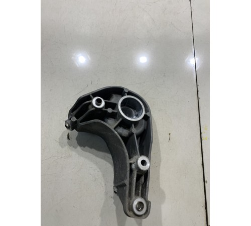 Кронштейн(крепление) ролика натяжителя