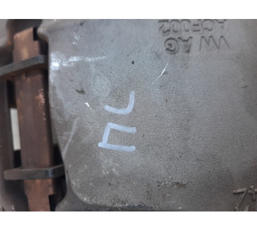 Суппорт(передний левый)