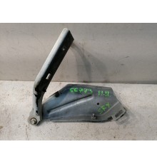 Петля капота правая