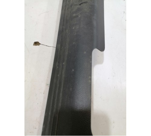 Накладка порога передняя левая