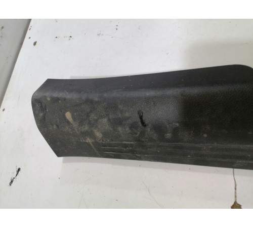 Накладка порога передняя левая