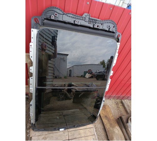 Люк крыши (панорама)