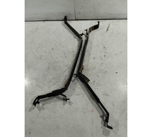 Крепление топливного бака 2шт