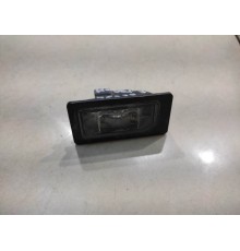 Плафон подсветки номера (задний)