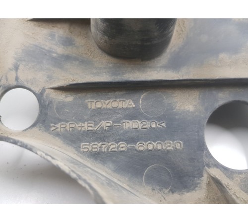 Пыльник задний правый