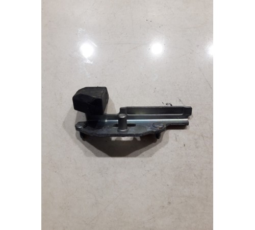 Отбойник левой сдвижной двери