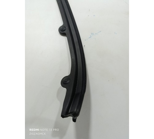 Накладка двери передней правой