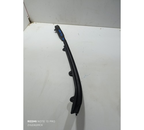 Накладка двери передней правой