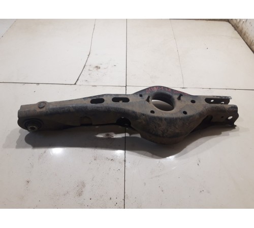 Рычаг подвески(задний правый)