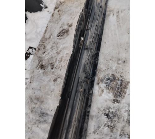 Подножка порога левая