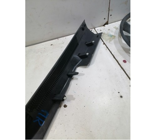 Накладка порога правая