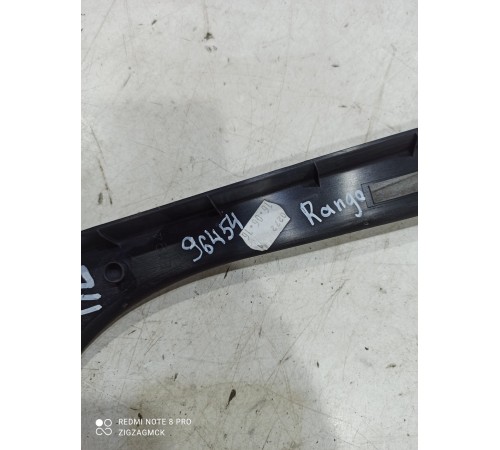 Накладка рамки двери (передняя левая)